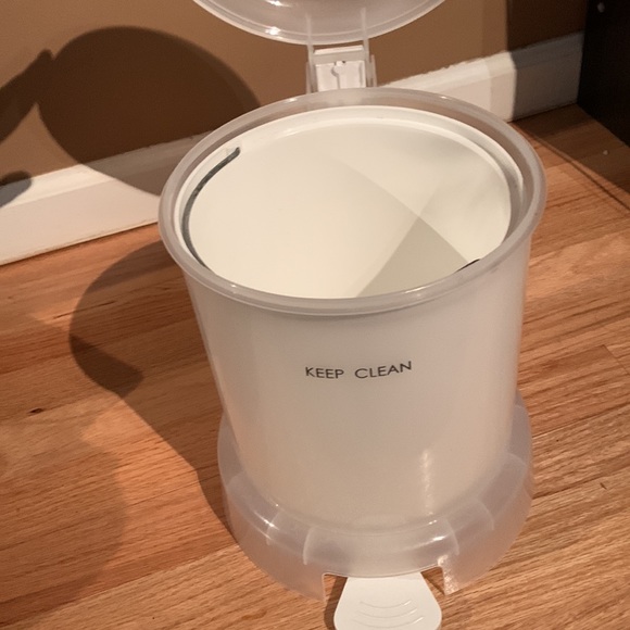 Garbage pale - Picture 2 of 4